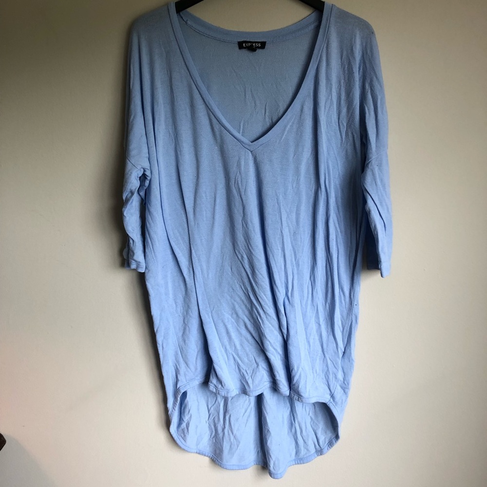 Express Relaxed-Fit V-Neck T-shirt